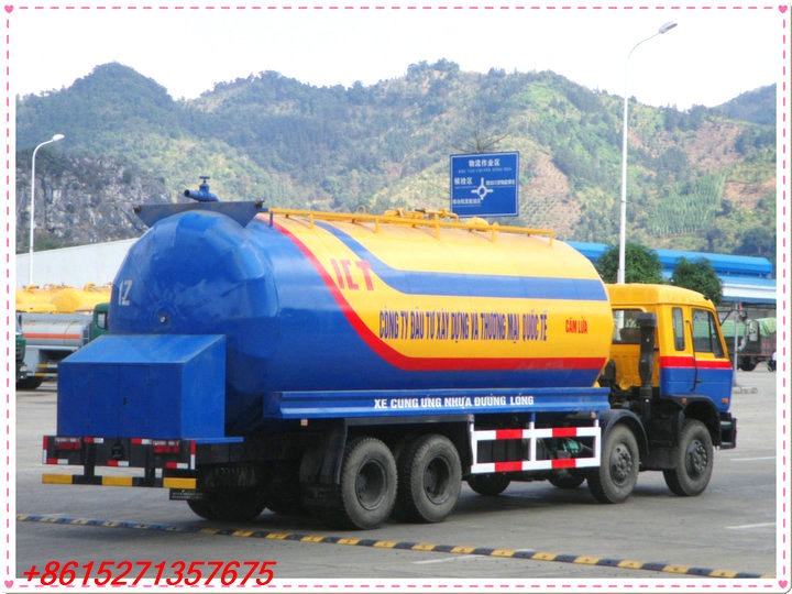 Dongfeng 8x4 Heated Asphalt Tank Truck Top Discharge with Air Pump