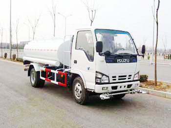 ISUZU 4x2 Small Water Tank Truck 5000L