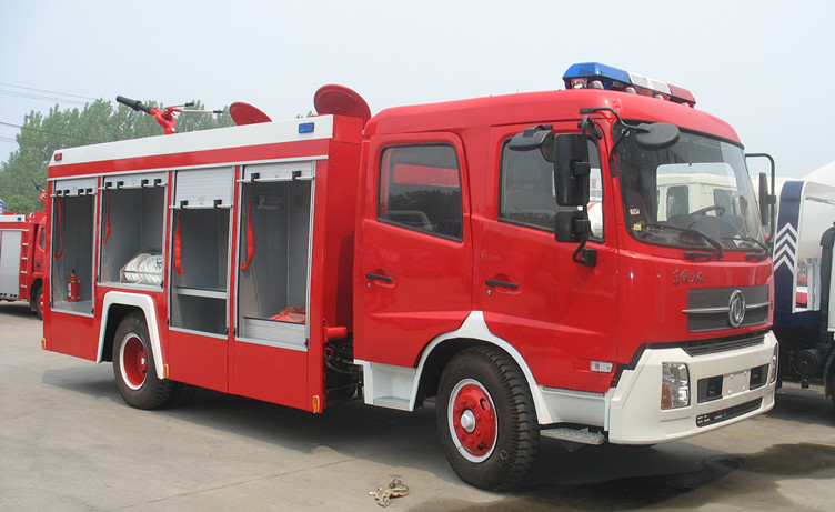 Dongfeng 5500L-6000L Fire Trucks (fire vehicle)