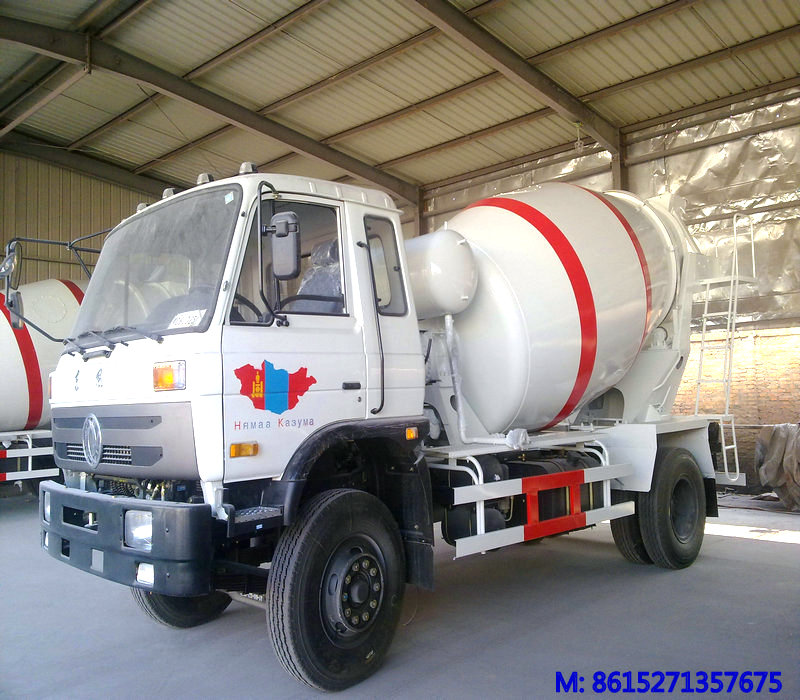 Dongfeng 4 ~6m3 small concrete mixer truck