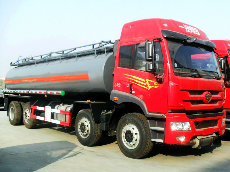 FAW 30cbm Chemical Liquid Tank Truck