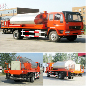 Sinotruck 4*2 Asphalt Bitumen Sprayer Truck