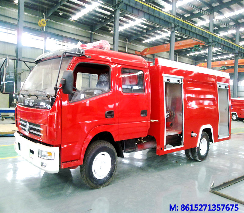 Dongfeng 4x2 DLK 2t ~4T Water Tanker/foam Fire Truck