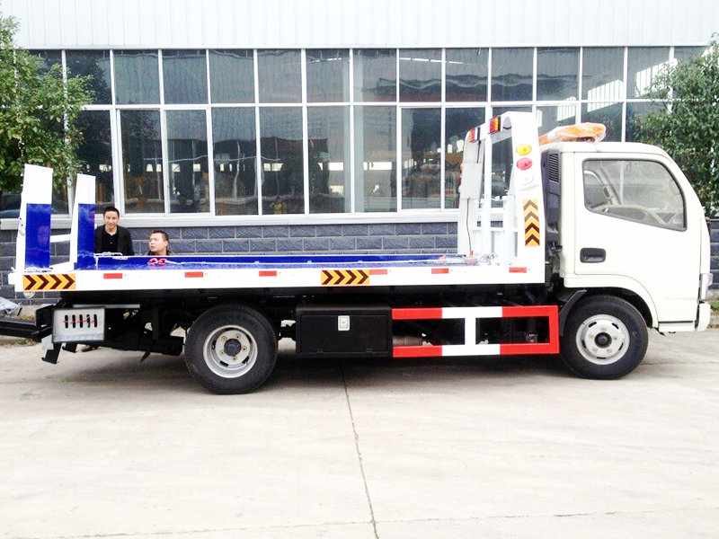 Dongfeng 3T Flat 2-in-1 Wrecker on Sale