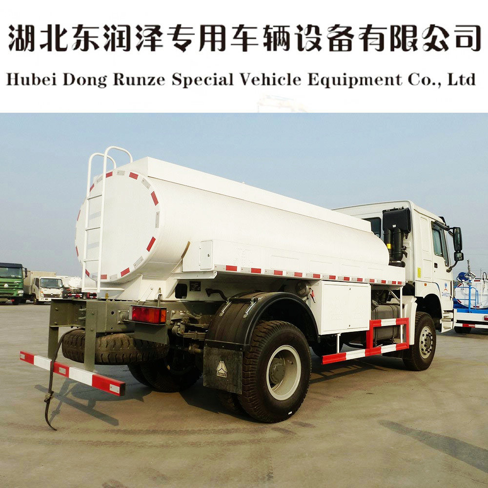 Sinotruk HOWO Refilling Oil Tank Truck (4X4 Fuel Bowser LHD Refueler or
