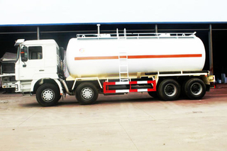 Shacman 8X4 Cement Tanker for Sale