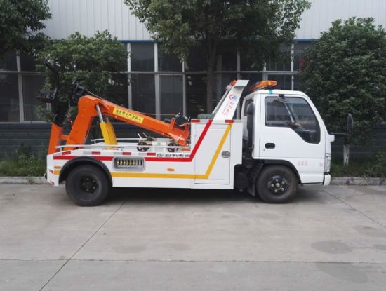 Iveco. Roll Back Flatbed Wrecker or Wheel Lift Wrecker with Broken Car Carrier for Towing Truck 5ton Optional 4X4 Offroad Awd Integrated Lift 3ton