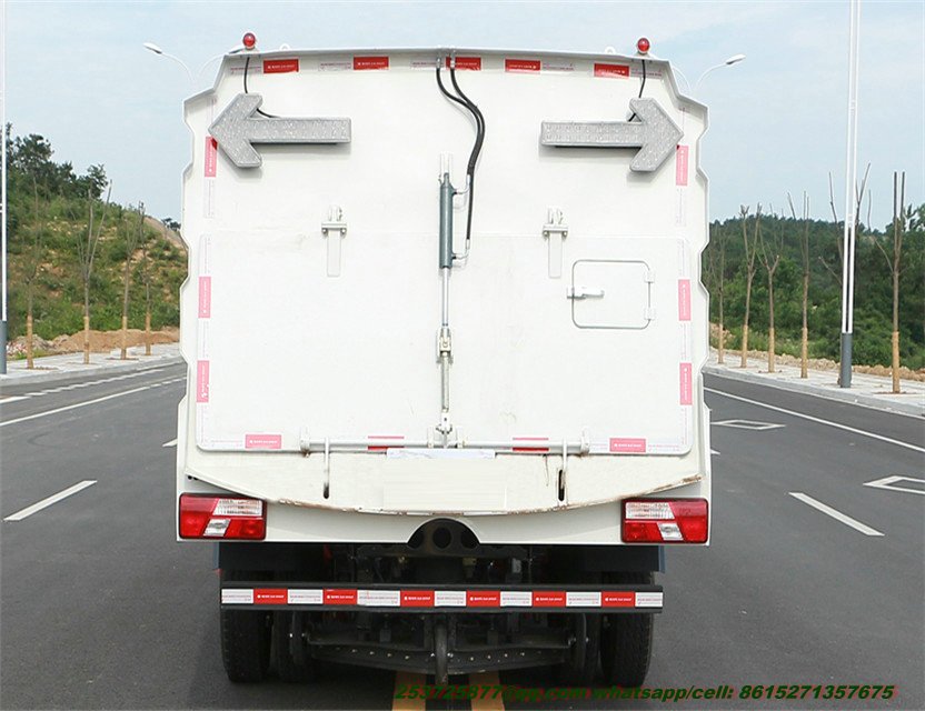 JMC 4x2 Vacuum Road Sweeper Truck