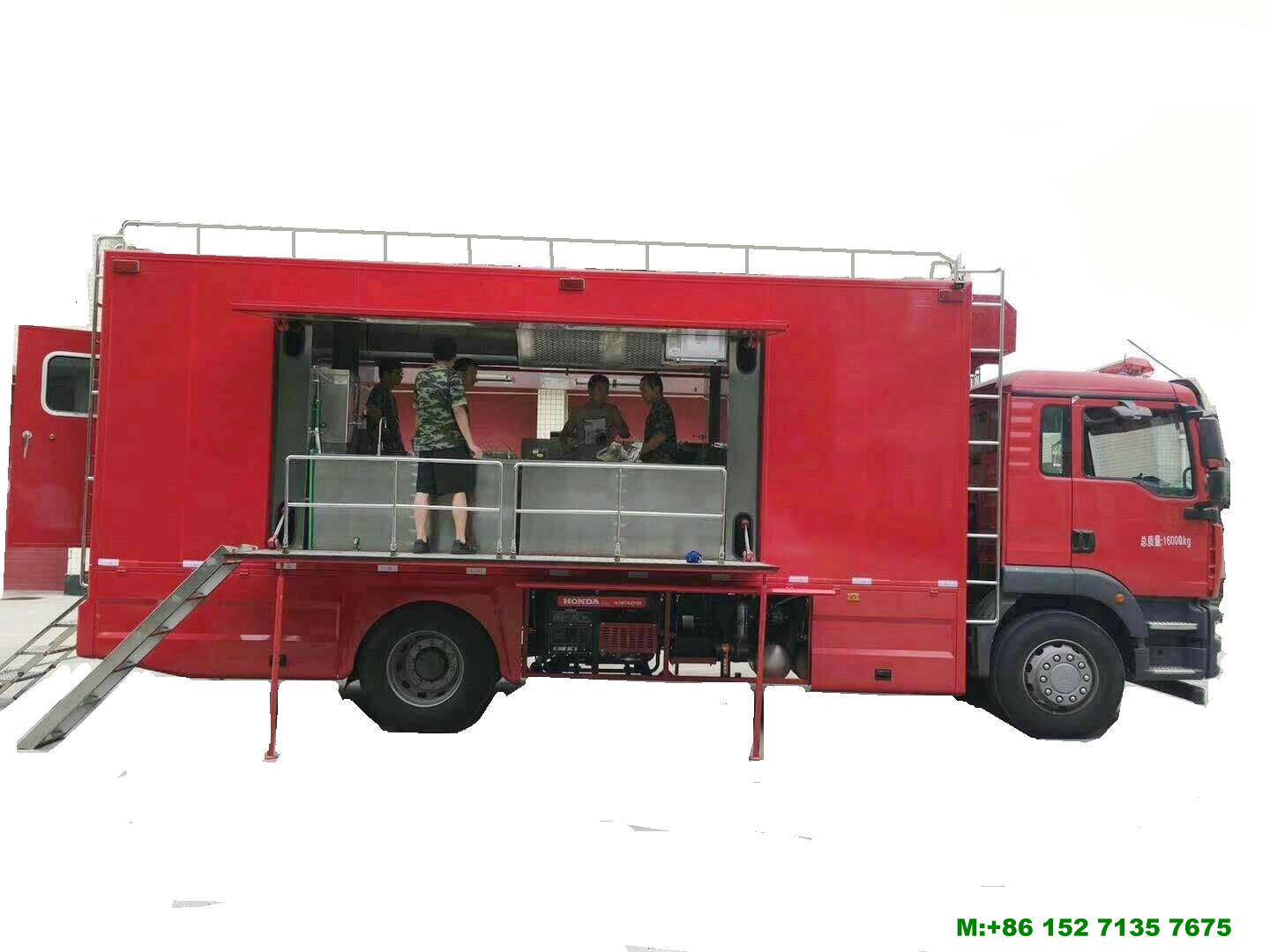 HOWO Firemen Mobile Food Truck 4*2 Customizing Sinotruck Mobile Kitchen 