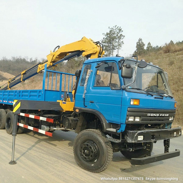  Dong Run Offroad 6x6 Truck Mounted With 8 Ton Truck Crane 